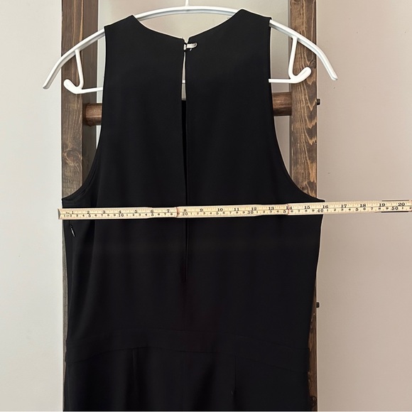 Aritzia Babaton Ozzy Romper with Pockets Size 4 - Picture 12 of 16
